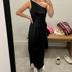 Abercrombie & Fitch Black One-Shoulder Maxi Dress